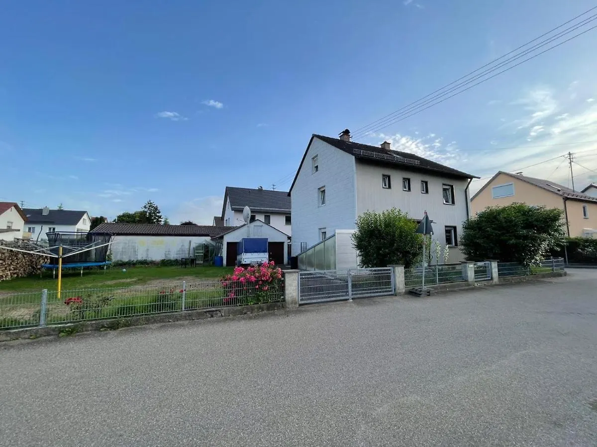 Guntia Apartment Mit Grossem Garten Günzburg
